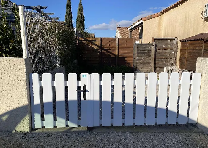 Sp340-007 4 Pieces 6 Couchages Pierre La * Saint-Pierre-la-Mer (Aude)